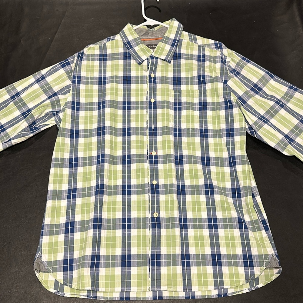 Men’s Quicksilver button up shirt
